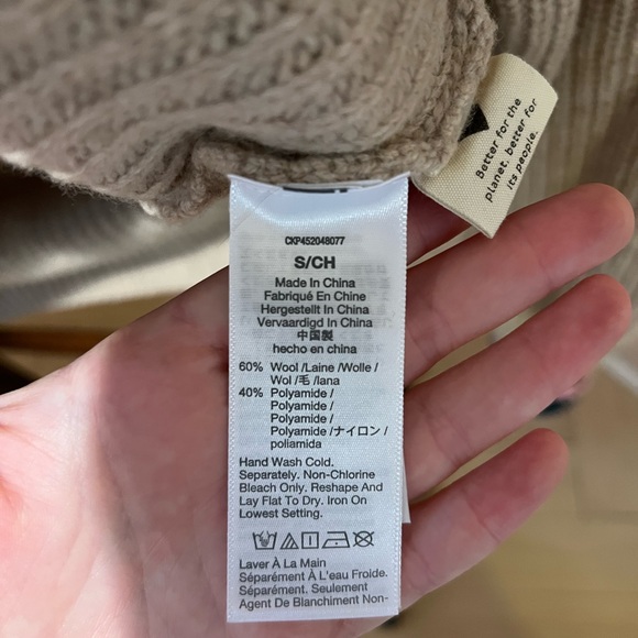 Madewell V neck beige sweater - Picture 4 of 4